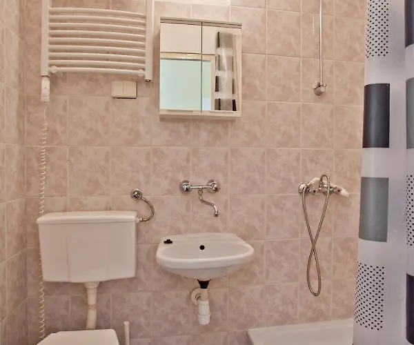 אתר נופש O.w. Mimoza מוז'ינה